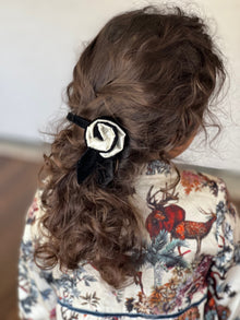 Evangeline Hair Clip | Black/ Champagne