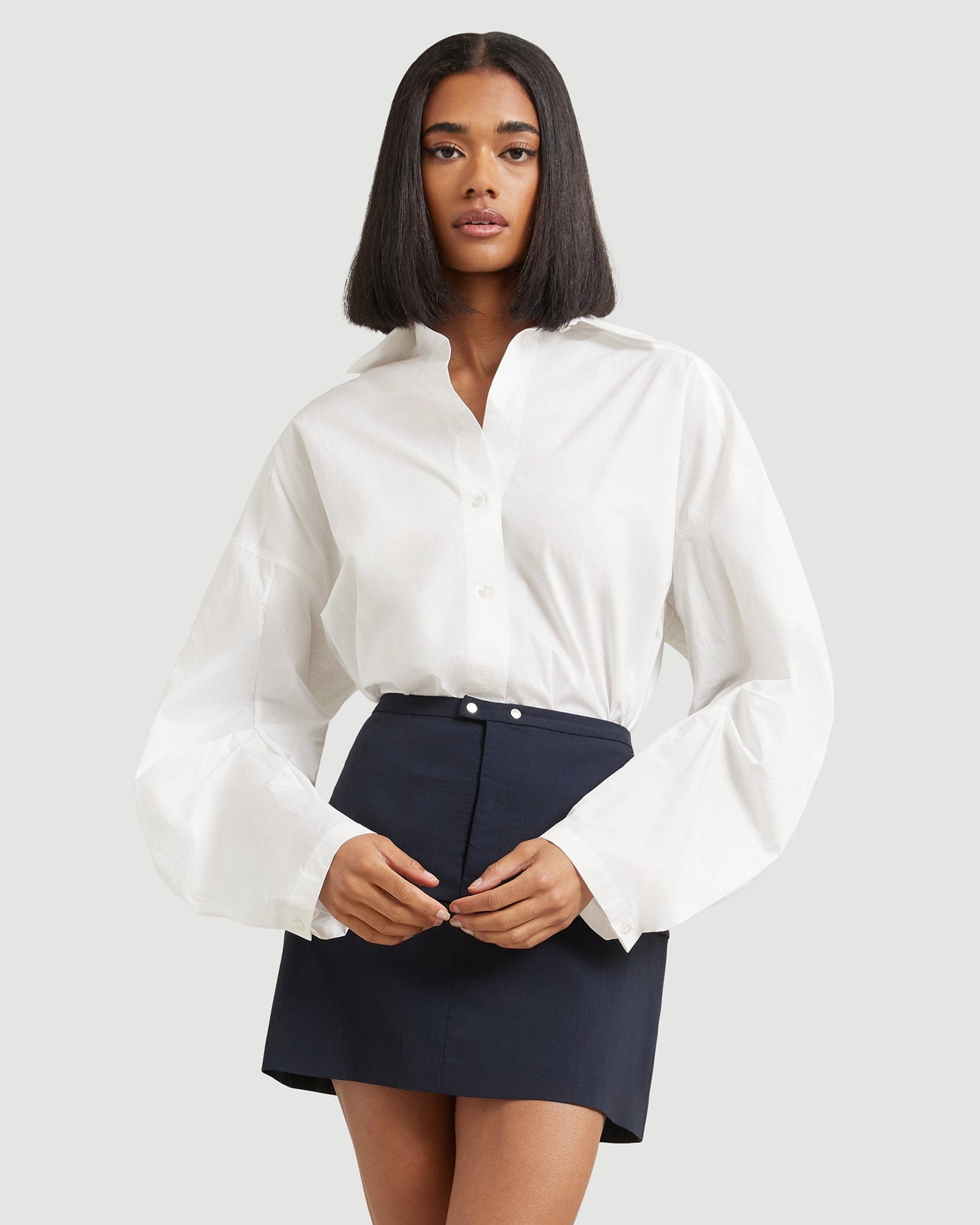 Simone | Lilia Structured Sleeve Button Up Shirt in Size Small