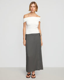 Joanna | Mai Asymmetric Off-Shoulder Tee in Size Small