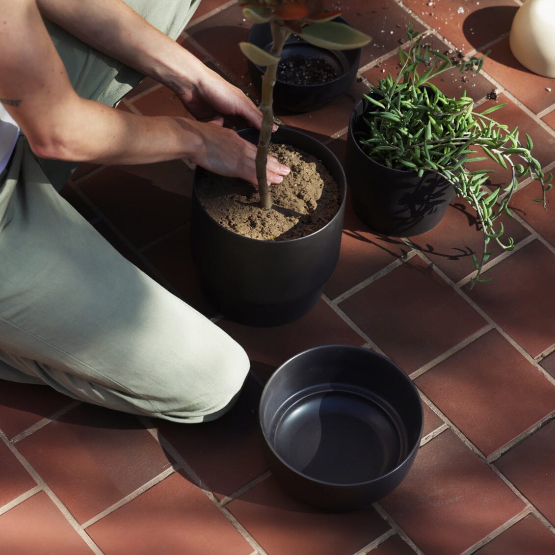 Planter | Medium | Granite Gray
