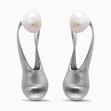 Mother Earrings | Silver | Freshwater Pearls