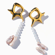 Ziggy Earrings | 18K Gold Plated | Freshwater Pearls/Topaz