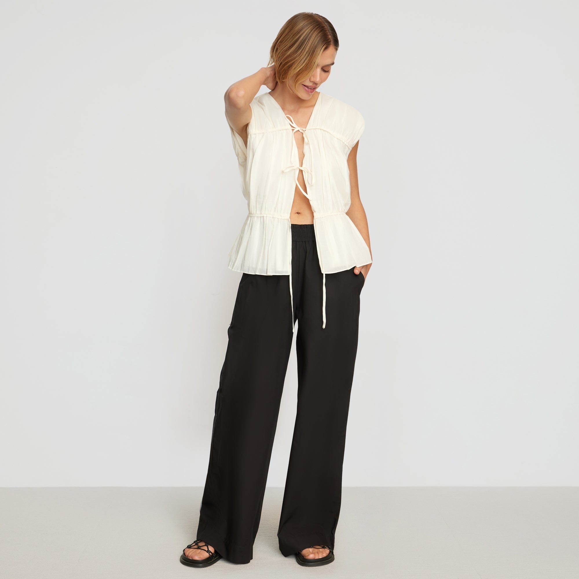 Joanna | Paula Smocked-Waist Wide Leg Pant in Size Small