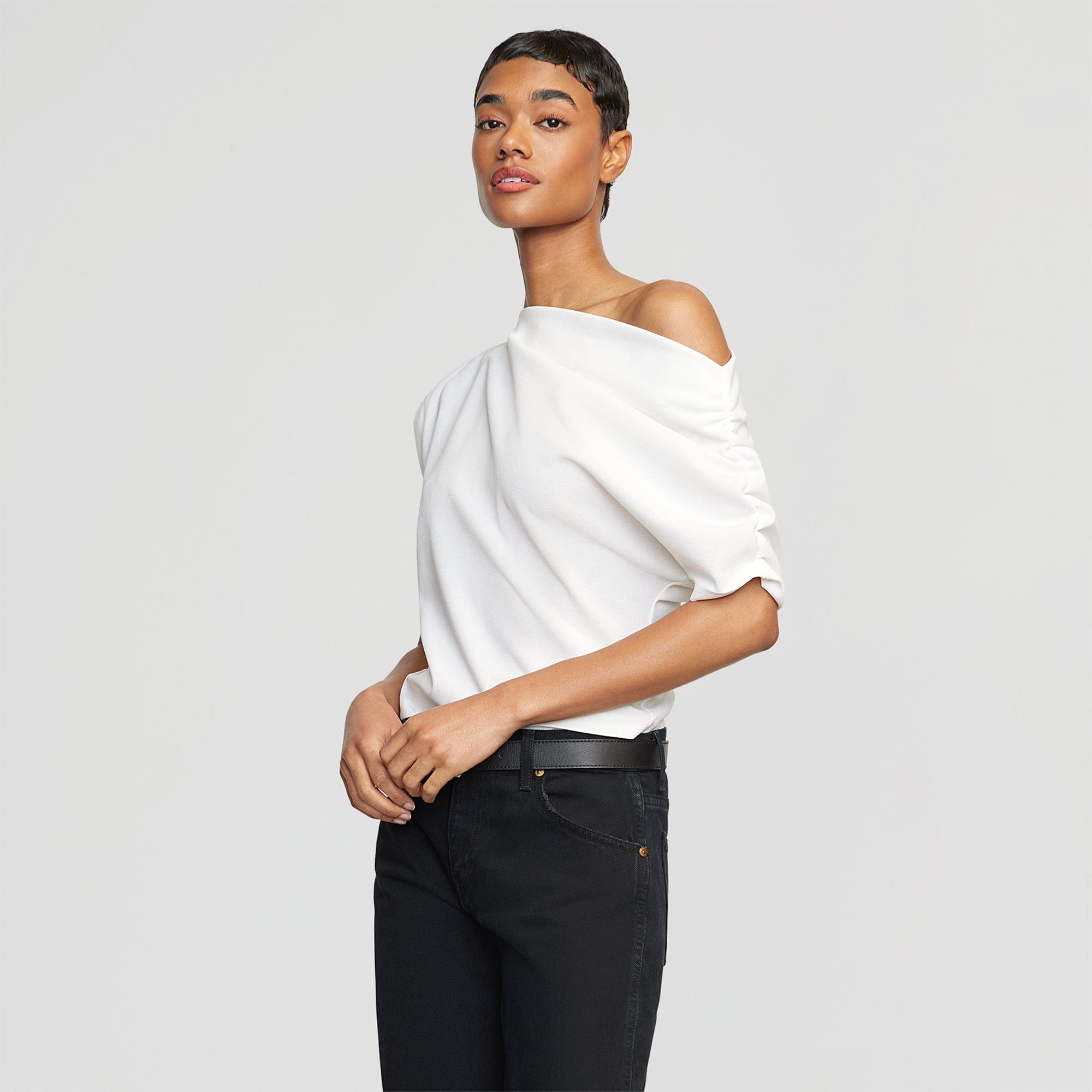 Quinn Off-Shoulder Top | White