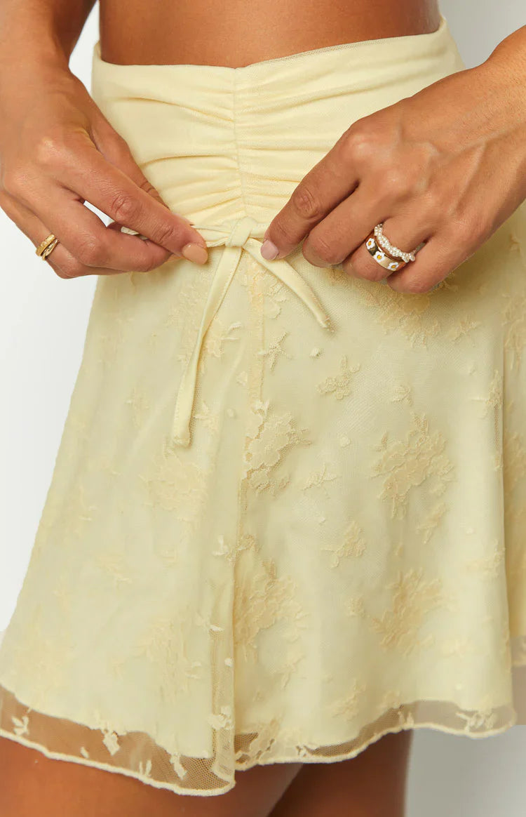 Stay Mesh Mini Skirt | Yellow