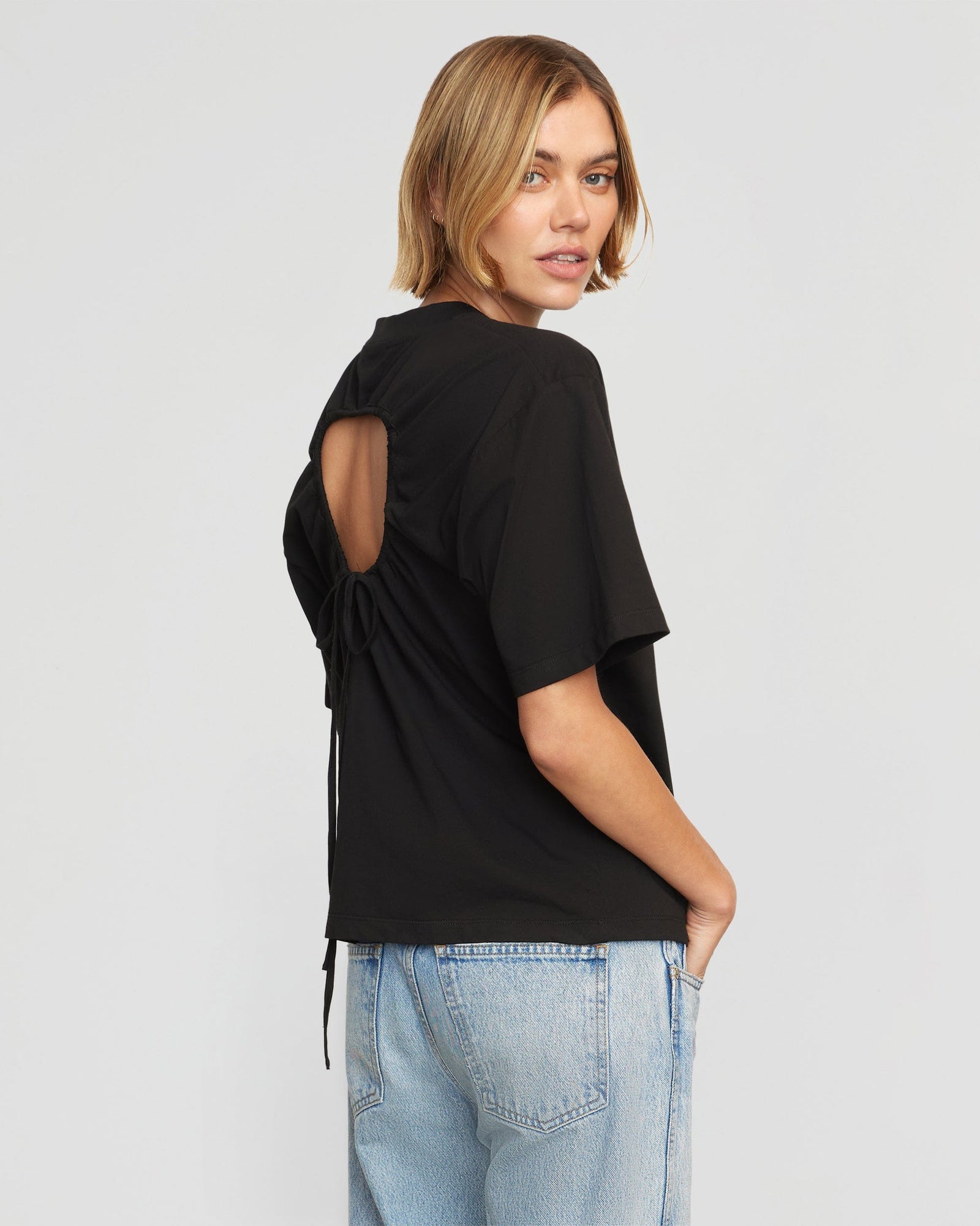 Joanna | Tommie Relaxed Open-Back Tee in Size Small