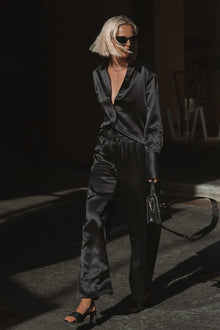 GINIA Isla Shirt in Black - 100% Silk